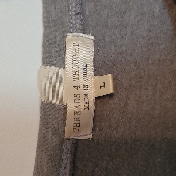 Threads 4 Thought sweatshirt - Picture 2 of 3